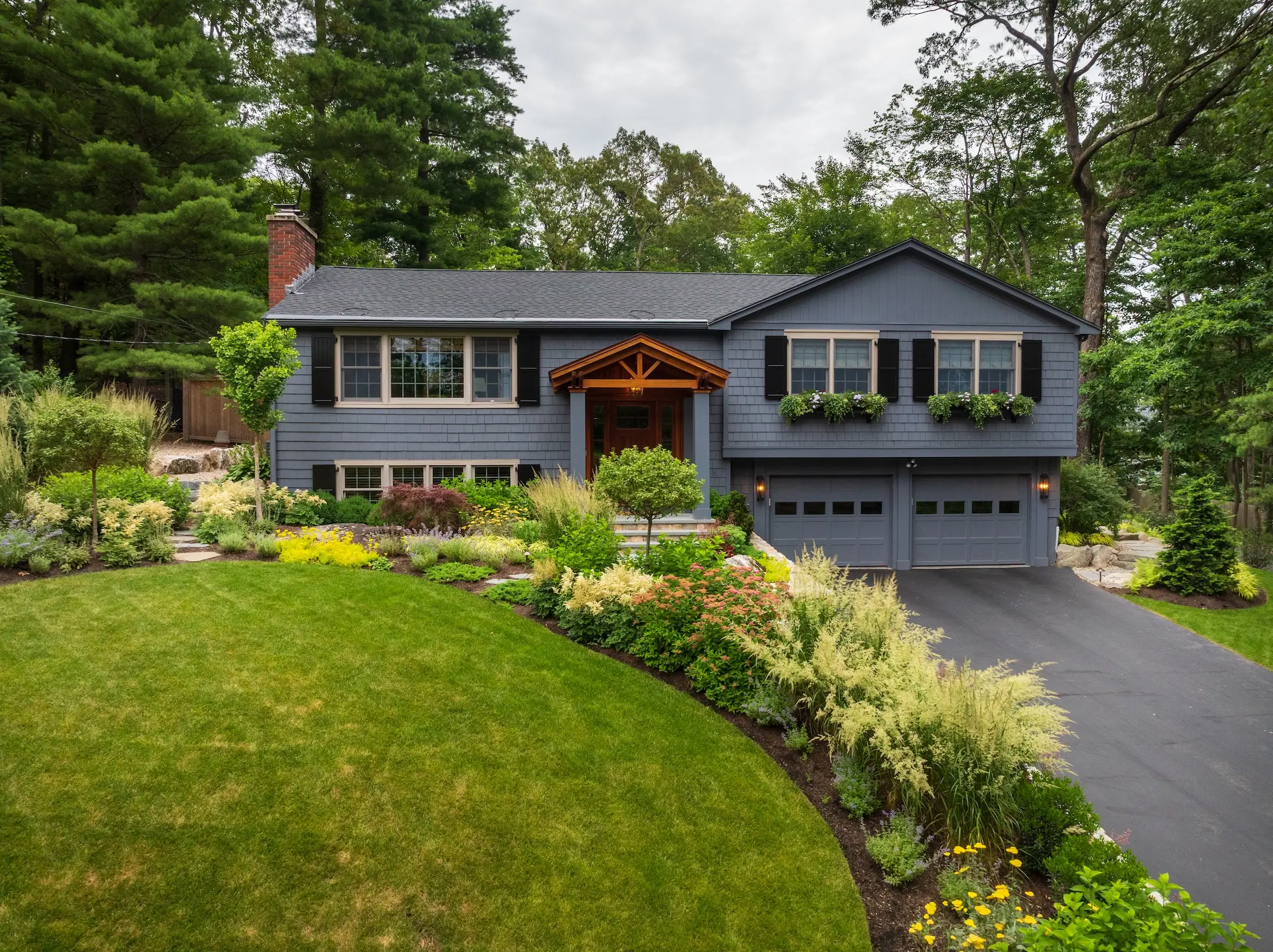 front yard landscape design and fine gardening in Massachusetts